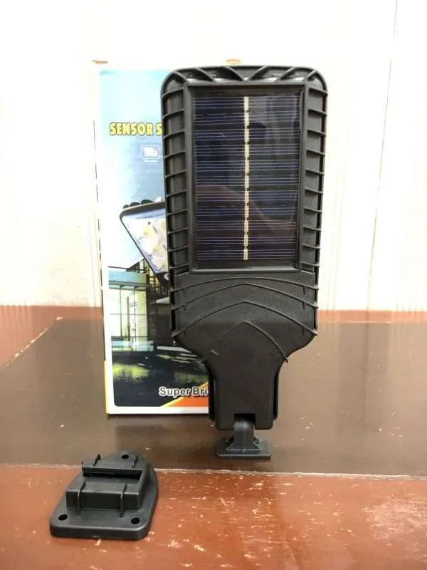 Outdoor Solar Garden Wall Light Infrared Sensor Light Garden Landscape Light With Intelligent Light Control